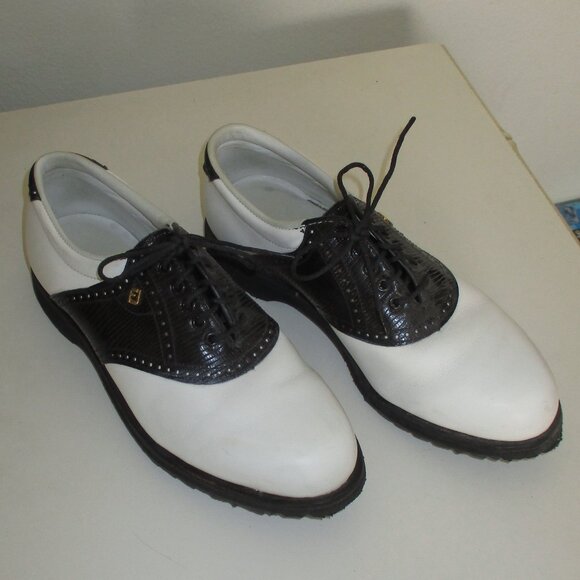 FootJoy Womens Black & White Saddle Golf Shoe Spikeless NWOB - Size 7W - Picture 1 of 7